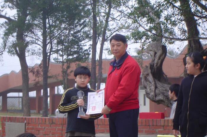 戴易聖同學與校長合照